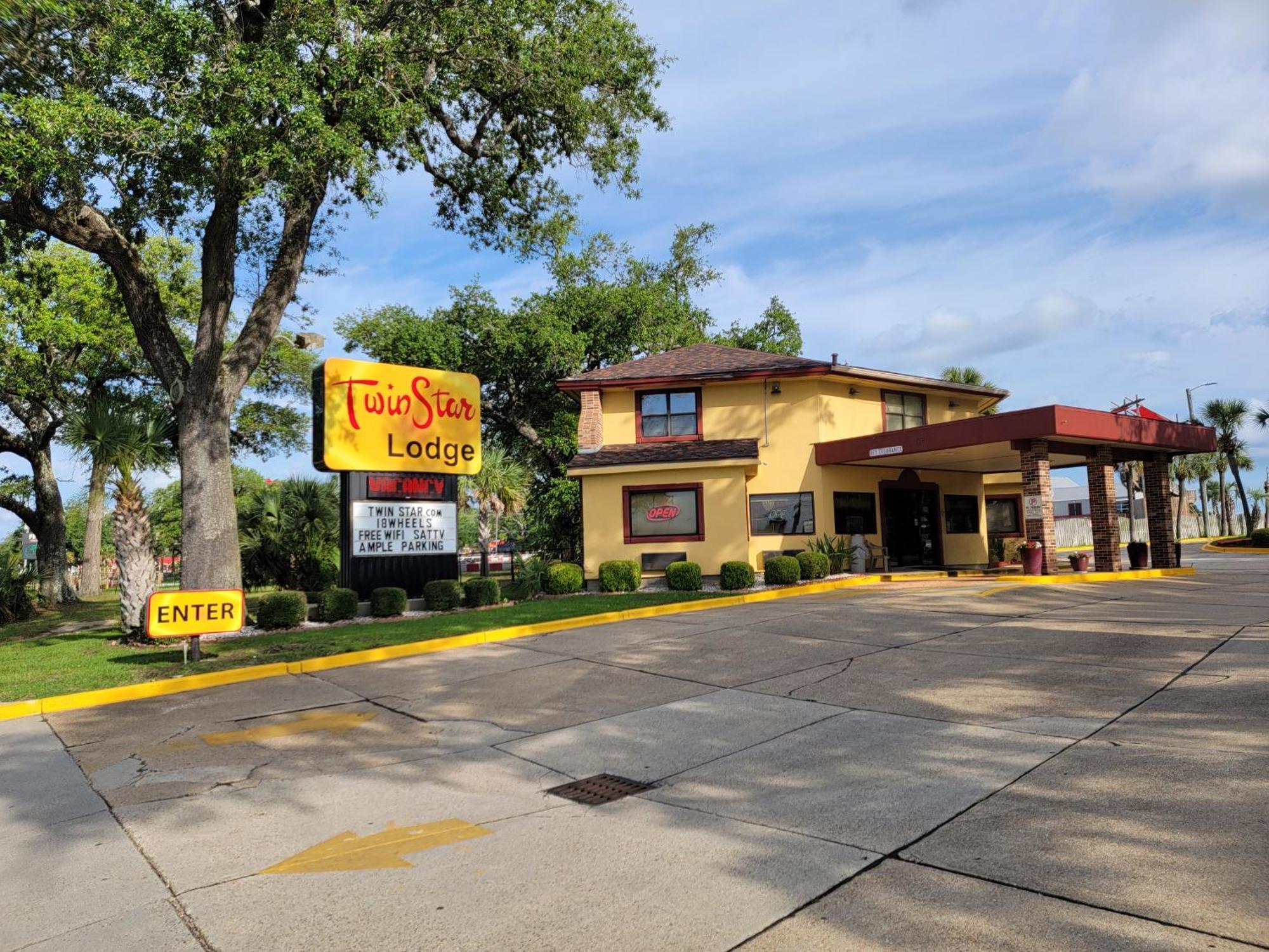 Twin Star Lodge ビロクシ エクステリア 写真